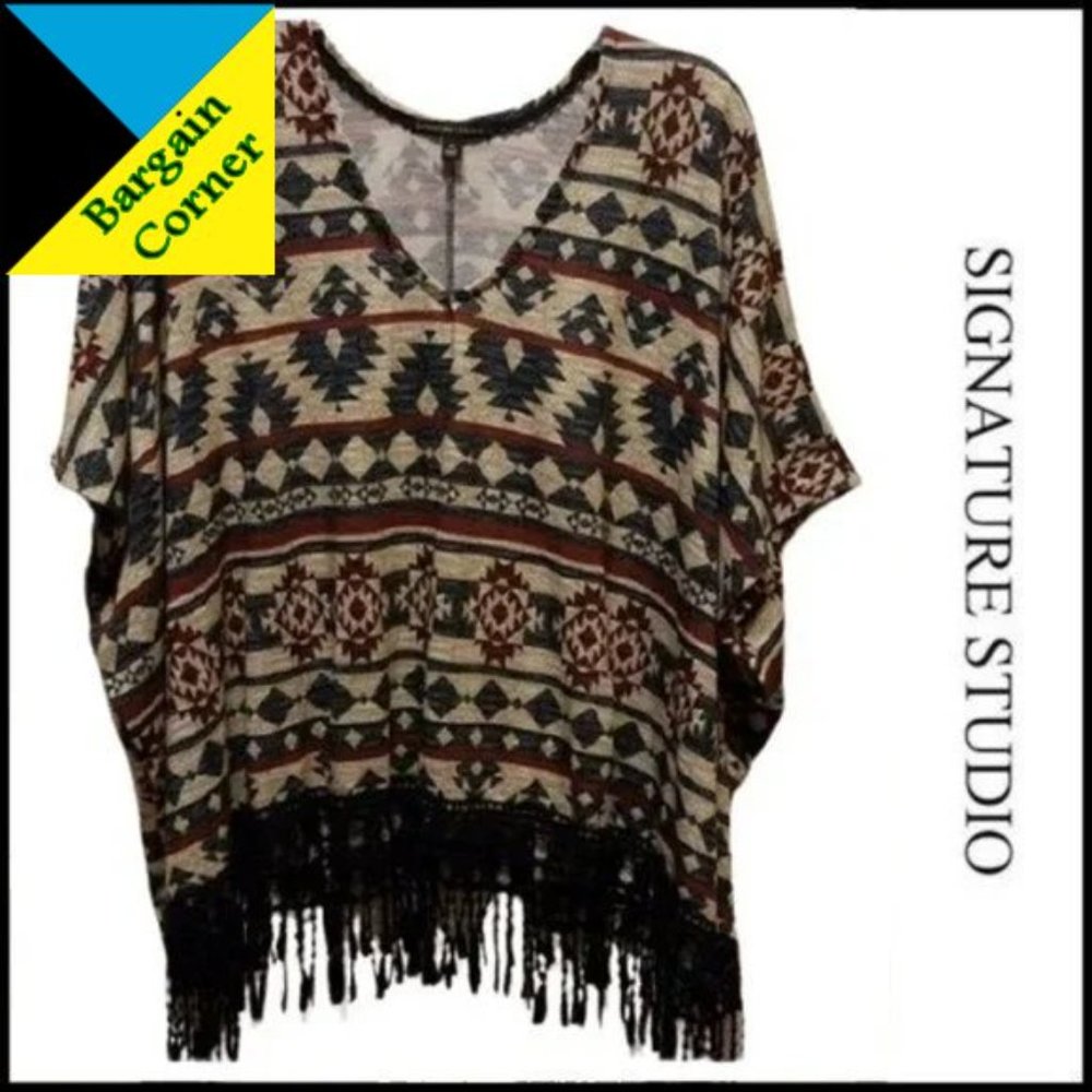 Poncho Top Medium Signature Studio